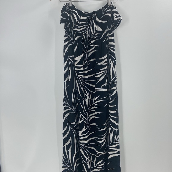 TYBEE ISLAND CLOTHING COMPANY black & white palm tree print strapless maxi dress - Picture 4 of 11